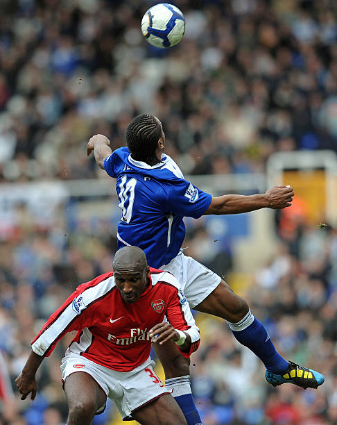 谁就更接近 谁就更接近